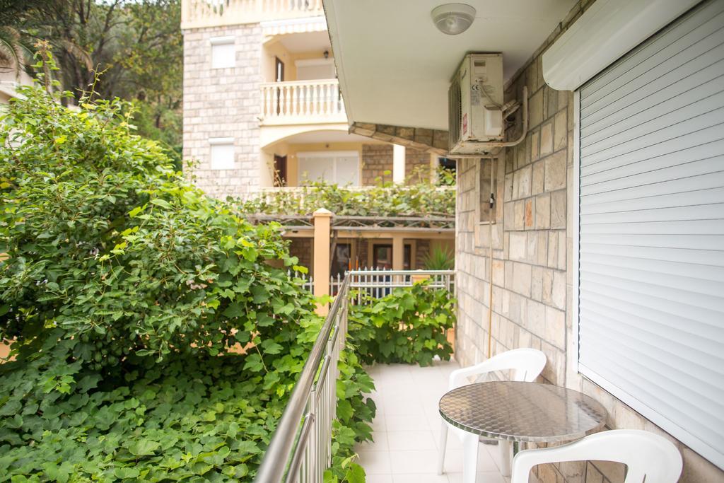 Guest House Vucicevic Budva Buitenkant foto
