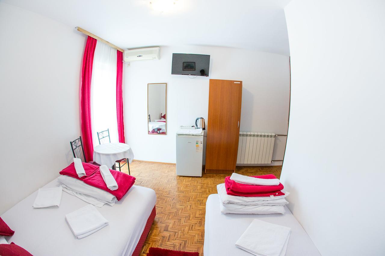 Guest House Vucicevic Budva Buitenkant foto